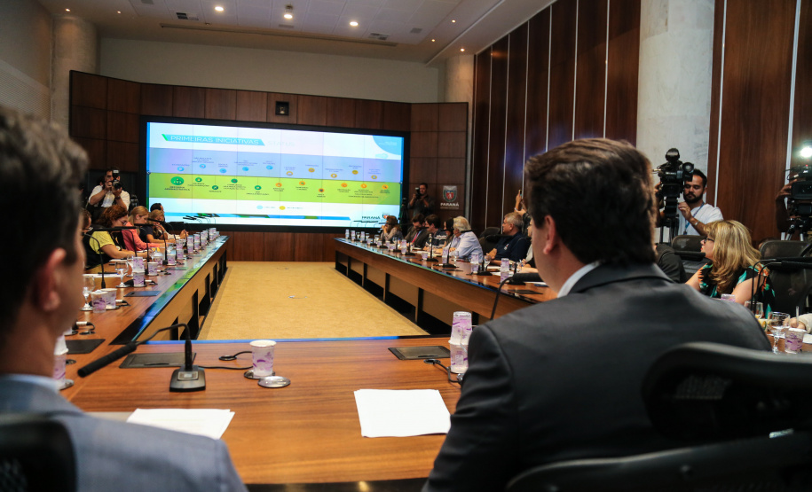 O governador Carlos Massa Ratinho Junior participa nesta segunda-feira (15) de Coletiva de Imprensa com um balanço dos 100 dias de gestão. Curitiba, 15/04/2019 - Foto: Geraldo Bubniak/ANPr