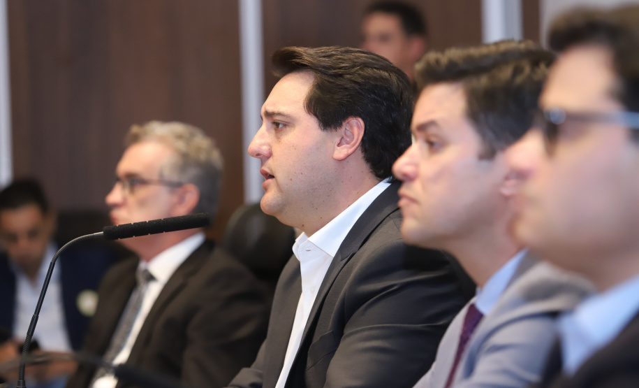 O governador Carlos Massa Ratinho Junior participa nesta segunda-feira (15) de Coletiva de Imprensa com um balanço dos 100 dias de gestão. Curitiba, 15/04/2019 - Foto: Rodrigo Félix Leal/ANPr