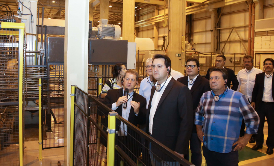 Governador Carlos Massa Ratinho Júnior visita a fábrica da Klabin em Ortigueira, na assinatura de convênio com a empresa e a prefeitura do município para a construção da Escola Técnica de Operação Florestal e Agrícola.  -  Ortigueira, 16/04/2019  -  Foto: Jaelson Lucas/ANPr