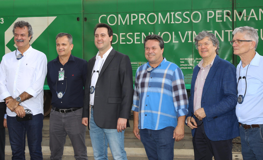 Governador Carlos Massa Ratinho Júnior visita a fábrica da Klabin em Ortigueira, na assinatura de convênio com a empresa e a prefeitura do município para a construção da Escola Técnica de Operação Florestal e Agrícola.  -  Ortigueira, 16/04/2019  -  Foto: Jaelson Lucas/ANPr