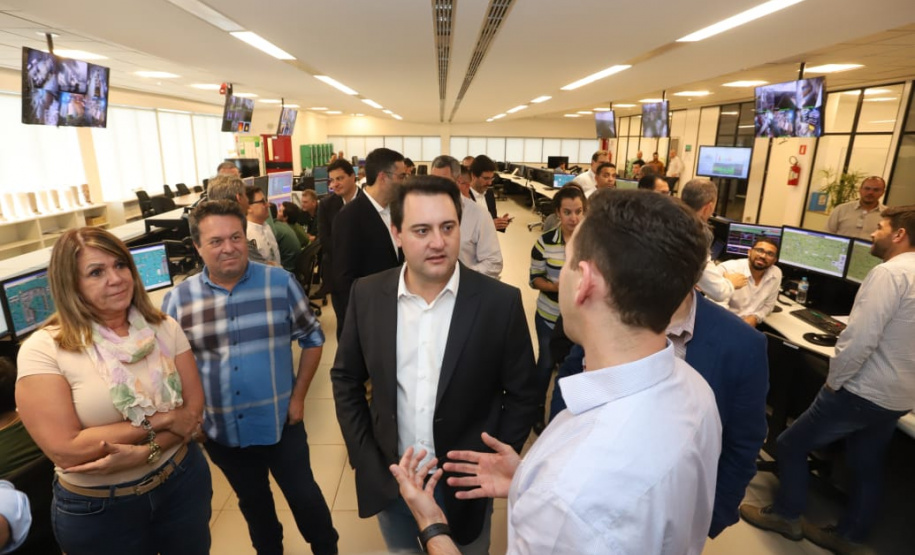 Governador Carlos Massa Ratinho Júnior visita a fábrica da Klabin em Ortigueira, na assinatura de convênio com a empresa e a prefeitura do município para a construção da Escola Técnica de Operação Florestal e Agrícola.  -  Ortigueira, 16/04/2019  -  Foto: Rodrigo Félix Leal/ANPr