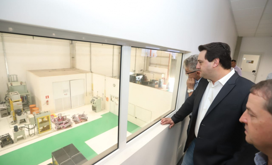 Governador Carlos Massa Ratinho Júnior visita a fábrica da Klabin em Ortigueira, na assinatura de convênio com a empresa e a prefeitura do município para a construção da Escola Técnica de Operação Florestal e Agrícola.  -  Ortigueira, 16/04/2019  -  Foto: Rodrigo Félix Leal/ANPr