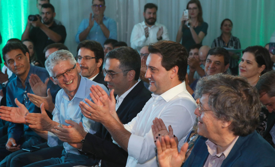 Governador Carlos Massa Ratinho Júnior visita a fábrica da Klabin em Ortigueira, na assinatura de convênio com a empresa e a prefeitura do município para a construção da Escola Técnica de Operação Florestal e Agrícola. - Ortigueira, 16/04/2019 - Foto: Jaelson Lucas/ANPr