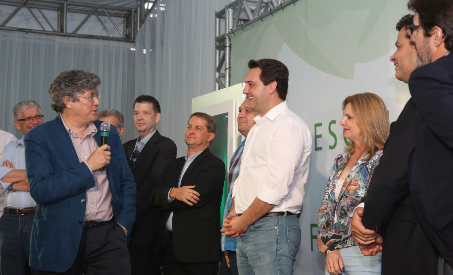 Governador Carlos Massa Ratinho Júnior visita a fábrica da Klabin em Ortigueira, na assinatura de convênio com a empresa e a prefeitura do município para a construção da Escola Técnica de Operação Florestal e Agrícola. - Ortigueira, 16/04/2019 - Foto: Jaelson Lucas/ANPr