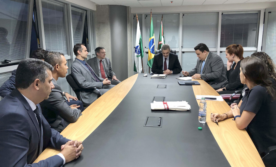 A Controladoria-Geral do Estado (CGE) implantou
medidas anticorrupção e participou do acordo que
devolveu aos cofres públicos R$ 33 milhões, nesses primeiros 100 dias de governo. Curitiba, 04/04/2019  -  Foto: Divulgação CGE