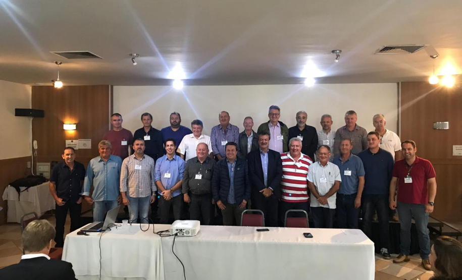 Diretores da Secretaria de Desenvolvimento Sustentável e Turismo e os chefes regionais do Instituto Água e Terra (IAT) se reuniram nessa quarta e quinta-feira (27 e 28) em Curitiba para se apresentarem e discutirem a nova estrutura e novos projetos da Secretaria. -  Curitiba, 01/03/2019  -  Foto: Divulgação IAT