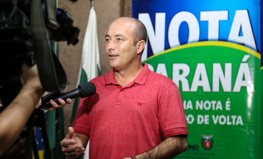 O Governo do Estado entrega os três principais prêmios do sorteio de Abril do programa Nota Paraná, de R$ 20 mil, R$ 30 mil e R$ 50 mil. A solenidade de premiação acontece na Secretaria de Estado da Fazenda, em Curitiba nesta quarta-feira (17).   Curitiba, 17/04/2019 -  Foto: Geraldo Bubniak/ANPr