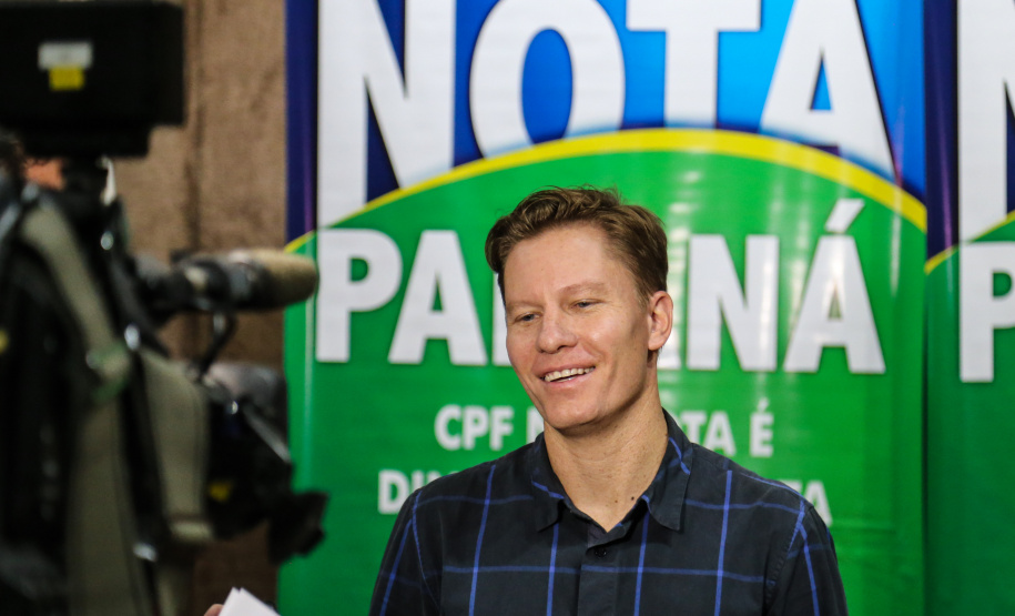 O Governo do Estado entrega os três principais prêmios do sorteio de Abril do programa Nota Paraná, de R$ 20 mil, R$ 30 mil e R$ 50 mil. A solenidade de premiação acontece na Secretaria de Estado da Fazenda, em Curitiba nesta quarta-feira (17).   Curitiba, 17/04/2019 -  Foto: Geraldo Bubniak/ANPr