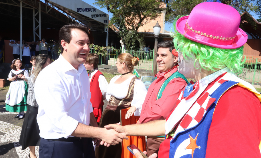 O governador Carlos Massa Ratinho Junior e o ministro da Cidadania, Osmar Terra, lançam o programa Criança Feliz . Curitiba, 18/04/2019 - Foto: Rodrigo Felix Leal/ANPr