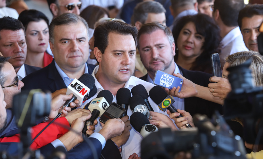 O governador Carlos Massa Ratinho Junior e o ministro da Cidadania, Osmar Terra, lançam o programa Criança Feliz . Curitiba, 18/04/2019 - Foto: Rodrigo Felix Leal/ANPr