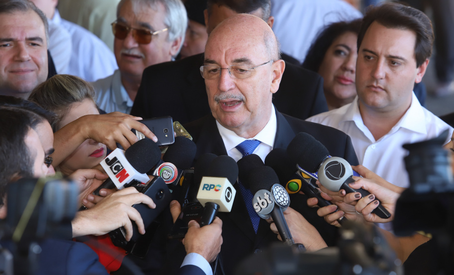 O governador Carlos Massa Ratinho Junior e o ministro da Cidadania, Osmar Terra, lançam o programa Criança Feliz . Curitiba, 18/04/2019 - Foto: Rodrigo Felix Leal/ANPr