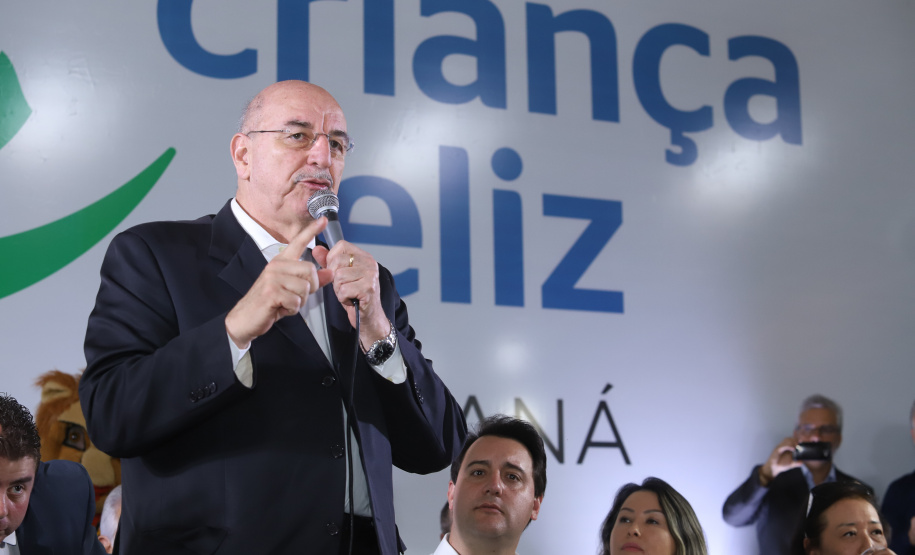 O governador Carlos Massa Ratinho Junior e o ministro da Cidadania, Osmar Terra, lançam o programa Criança Feliz . Curitiba, 18/04/2019 - Foto: Rodrigo Felix Leal/ANPr