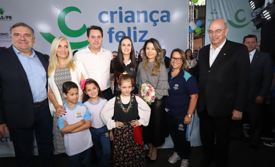 O governador Carlos Massa Ratinho Junior e o ministro da Cidadania, Osmar Terra, lançam o programa Criança Feliz . Curitiba, 18/04/2019 - Foto: Rodrigo Felix Leal/ANPr