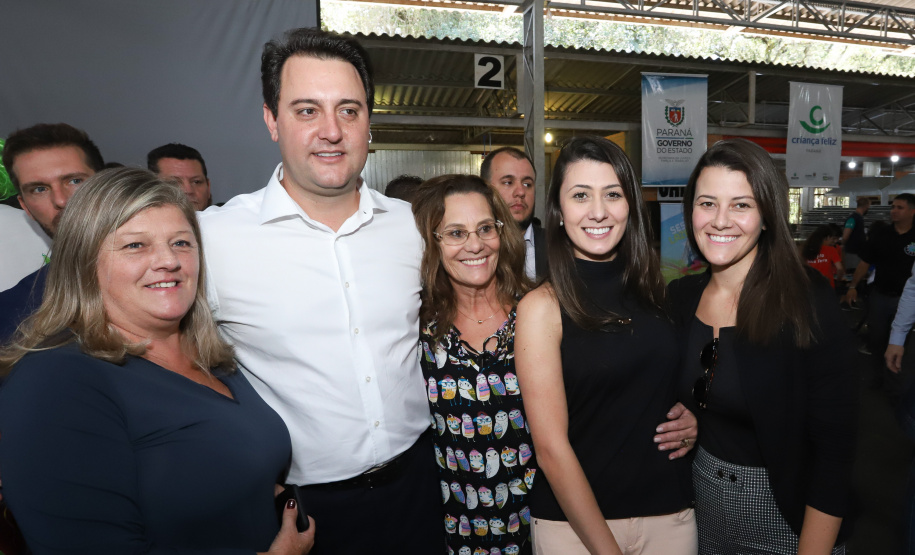 O governador Carlos Massa Ratinho Junior e o ministro da Cidadania, Osmar Terra, lançam o programa Criança Feliz . Curitiba, 18/04/2019 - Foto: Rodrigo Felix Leal/ANPr