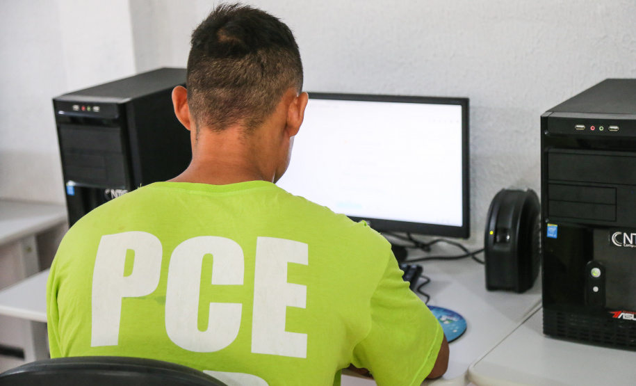 A Secretaria de Estado da Educação garante acesso à alfabetização, à escolarização básica e à formação superior a aproximadamente 36% dos presos que cumprem pena nas 33 unidades prisionais do Estado. Curitiba, 28/03/2019 -  Foto: Geraldo Bubniak/ANPr