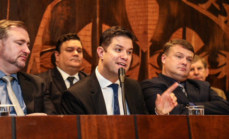 O secretário-chefe da Casa Civil, Guto Silva, destacou que o País precisa avançar em reformas (tributária, previdenciária e federativa) e que o Governo do Paraná não tem medo de enfrentar as dificuldades para reorganizar o Estado.  Curitiba, 23/04/2019 -  Foto: Geraldo Bubniak/ANPr