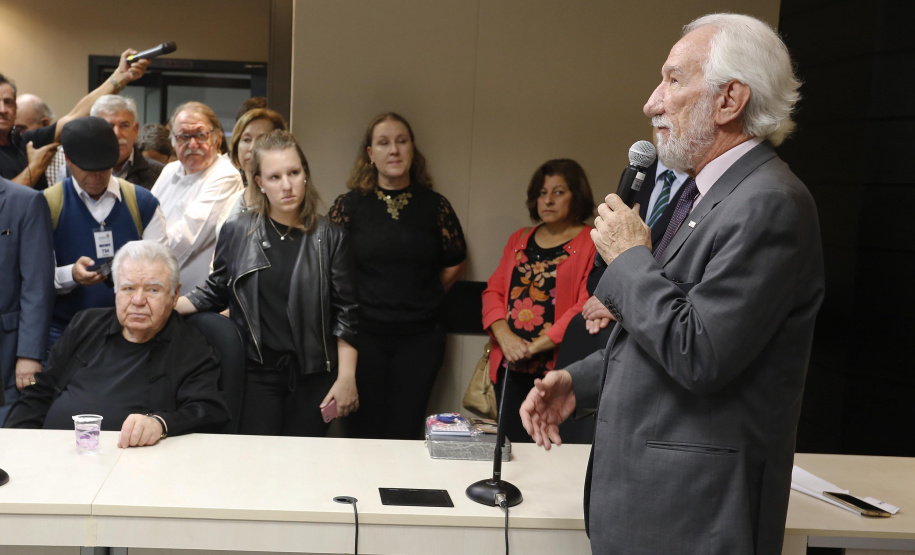 O governador em exercício Darci Piana participa da homenagem a ex-primeira dama do Paraná, Fani Lerner.Curitiba, 23-04-19.Foto: Arnaldo Alves / ANPr.