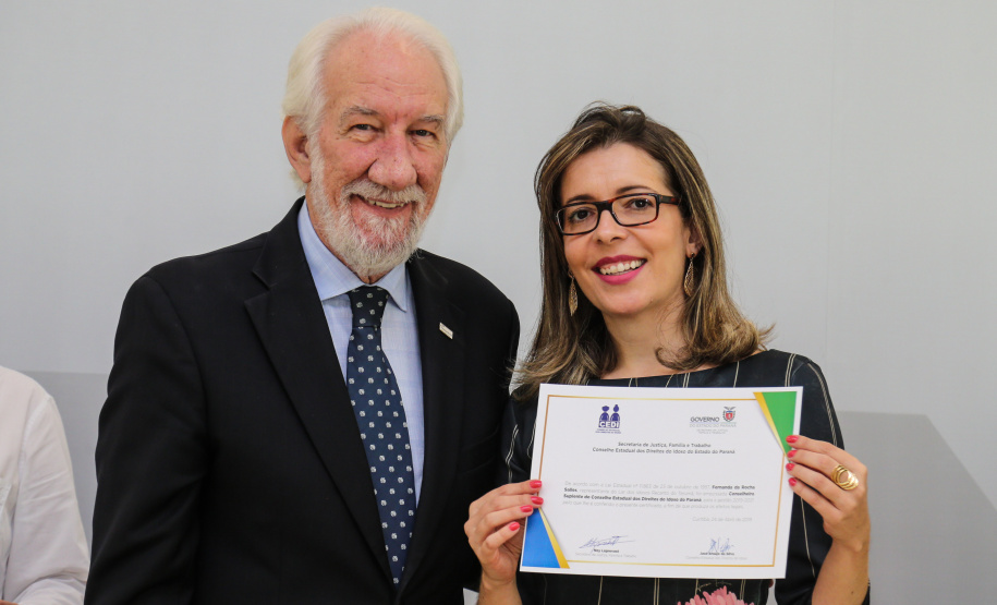 O governador em exercício Darci Piana participa da Posse dos novos representantes da sociedade civil para a gestão 2019/2021 do O Conselho Estadual do Idoso (CEDI) do Paraná no Salão de Atos do Palácio Iguaçu, nesta quarta-feira (24). Curitiba, 24/04/2019 - Foto: Geraldo Bubniak/ANPr