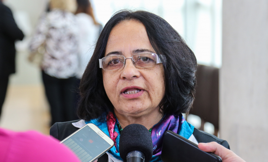 O governador em exercício Darci Piana participa da Posse dos novos representantes da sociedade civil para a gestão 2019/2021 do O Conselho Estadual do Idoso (CEDI) do Paraná no Salão de Atos do Palácio Iguaçu, nesta quarta-feira (24). Curitiba, 24/04/2019 - Foto: Geraldo Bubniak/ANPr