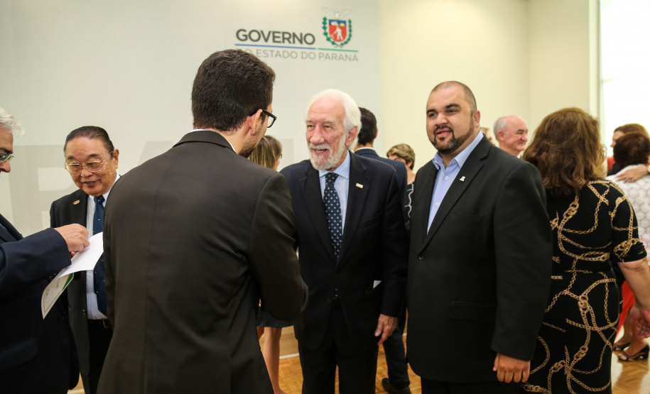O governador em exercício Darci Piana participa da Posse dos novos representantes da sociedade civil para a gestão 2019/2021 do O Conselho Estadual do Idoso (CEDI) do Paraná no Salão de Atos do Palácio Iguaçu, nesta quarta-feira (24). Curitiba, 24/04/2019 - Foto: Geraldo Bubniak/ANPr