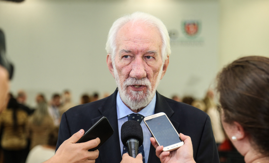 O governador em exercício Darci Piana participa da Posse dos novos representantes da sociedade civil para a gestão 2019/2021 do O Conselho Estadual do Idoso (CEDI) do Paraná no Salão de Atos do Palácio Iguaçu, nesta quarta-feira (24). Curitiba, 24/04/2019 - Foto: Geraldo Bubniak/ANPr