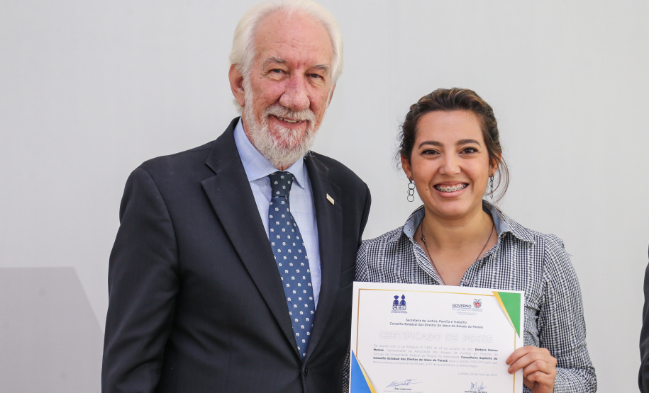 O governador em exercício Darci Piana participa da Posse dos novos representantes da sociedade civil para a gestão 2019/2021 do O Conselho Estadual do Idoso (CEDI) do Paraná no Salão de Atos do Palácio Iguaçu, nesta quarta-feira (24). Curitiba, 24/04/2019 - Foto: Geraldo Bubniak/ANPr