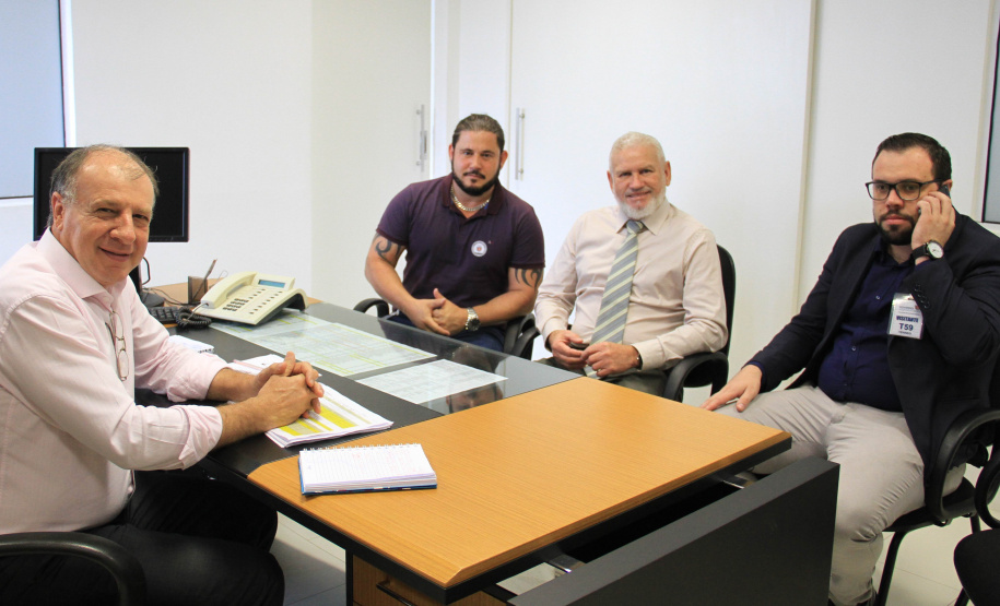 O secretário estadual do Desenvolvimento Urbano, João Carlos Ortega, recebeu nesta quarta-feira (24) mais de uma dezena de prefeitos que apresentaram listas de prioridades às suas respectivas populações.  -  Curitiba, 24/04/2019  -  Foto: Divulgação SEDU