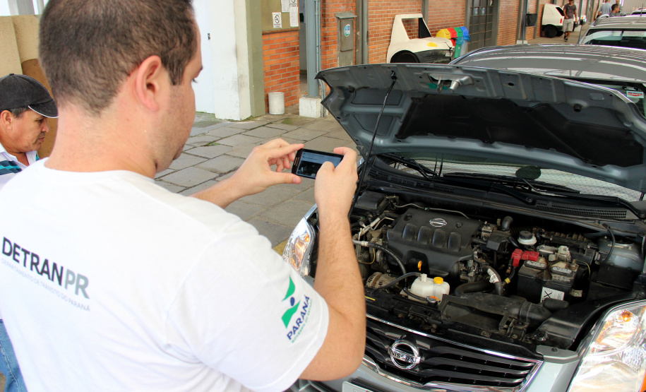 O aplicativo de Vistoria Digital, desenvolvido pelo Departamento de Trânsito do Paraná (Detran-PR) e a Celepar, atingiu mais de cinco milhões de vistorias desde seu lançamento em 2016.  -  Foto: Divulgação Detran