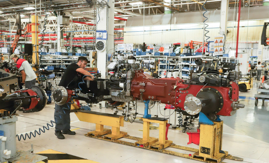 No primeiro bimestre deste ano a produção industrial paranaense liderou o crescimento no Brasil, com expansão de 10,3% em comparação com o mesmo período do ano passado. Foto: Rodrigo Felix Leal/ANPr