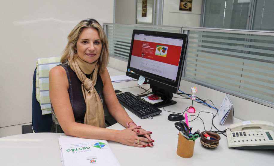 Thalita Melo  - Diretora da Escola de Gestão do Governo do Paraná. Treinamento  SICONV do Governo Federal,  nesta sexta-feira (26).   Curitiba, 26/04/2019 -  Foto: Geraldo Bubniak/ANPr