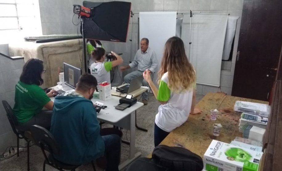 A quinta edição da feira de serviços Paraná Cidadão em 2019 aconteceu em Mandirituba com 7,6 mil atendimentos registrados. Cerca de 5 mil pessoas que passaram pelo evento, encerrado nesta sexta-feira (26), tiveram acesso a diversos serviços gratuitos disponibilizados em um único local.  Mandirituba, 26/04/2019   -  Foto: Divulgação SEJUF