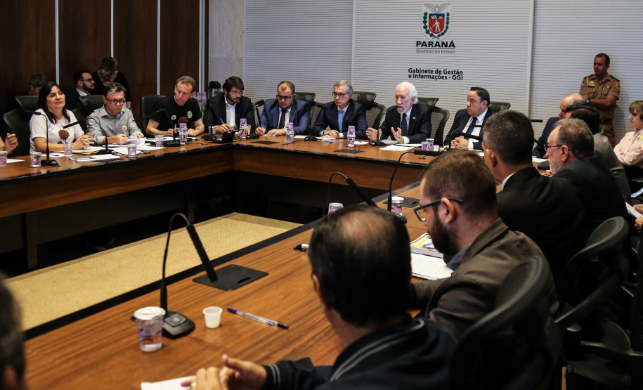 O vice governador Darci Piana participa de reunião com representantes dos servidores publicos  no Palácio Iguaçu,  nesta segunda-feira (29).   Curitiba, 24/04/2019 -  Foto: Geraldo Bubniak/ANPr