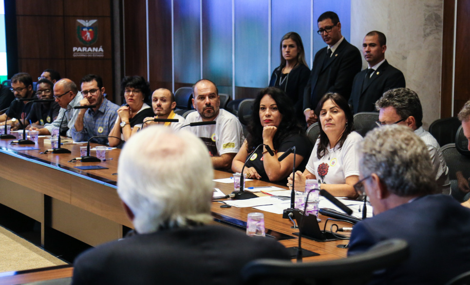 O vice governador Darci Piana participa de reunião com representantes dos servidores publicos  no Palácio Iguaçu,  nesta segunda-feira (29).   Curitiba, 24/04/2019 -  Foto: Geraldo Bubniak/ANPr