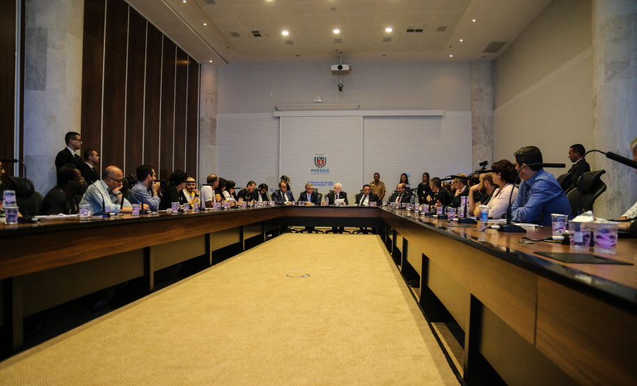 O vice governador Darci Piana participa de reunião com representantes dos servidores publicos  no Palácio Iguaçu,  nesta segunda-feira (29).   Curitiba, 24/04/2019 -  Foto: Geraldo Bubniak/ANPr