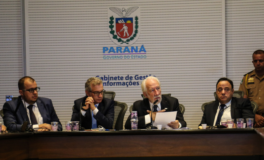 O vice governador Darci Piana participa de reunião com representantes dos servidores publicos  no Palácio Iguaçu,  nesta segunda-feira (29).   Curitiba, 24/04/2019 -  Foto: Geraldo Bubniak/ANPr