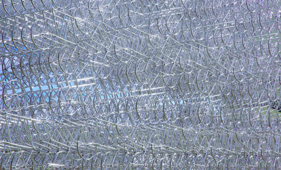 O Museu Oscar Niemeyer (MON) apresenta ao público a partir de sexta-feira (3/5) Ai Weiwei Raiz, a primeira exposição do artista chinês no Brasil e também a maior já realizada por ele. Com projeto desenvolvido por Marcello Dantas, que também assina a curadoria, a mostra chega ao Sul do País numa realização do MON. Foto: Jaelson Lucas/ANPr