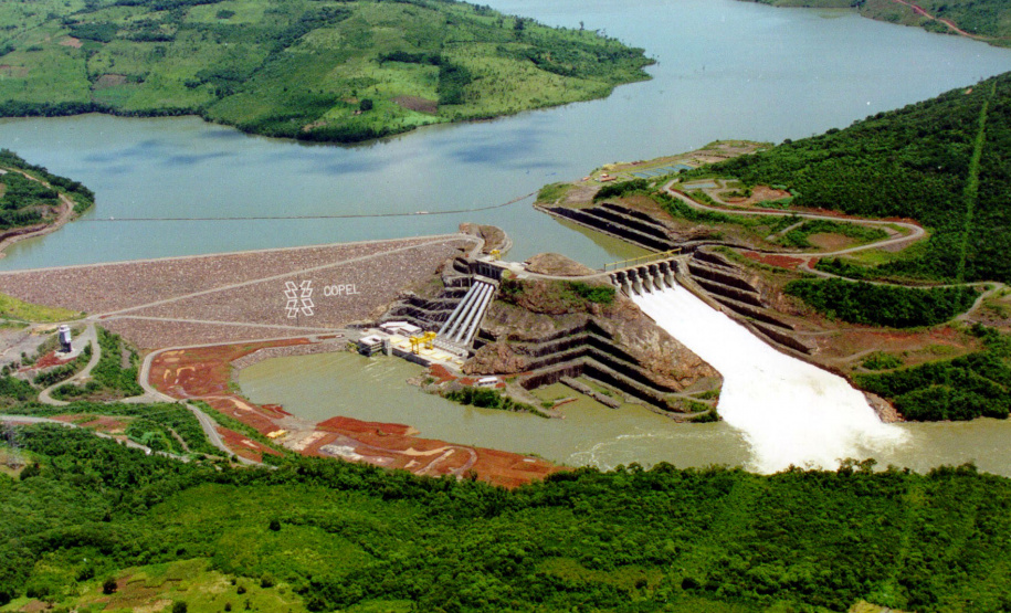 Copel vende 13% mais energia com economia aquecida no PR. Foto: Arquivo/ANPr