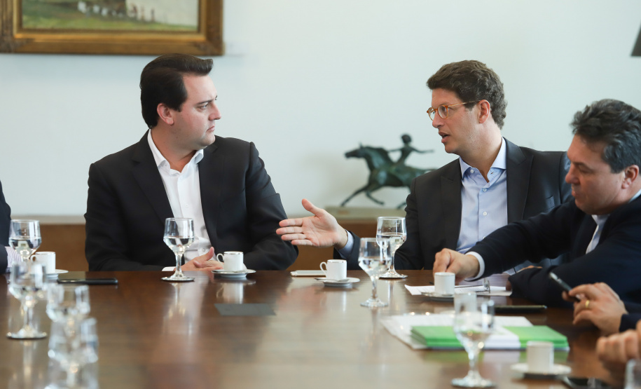 Governador Carlos Massa Ratinho Junior recebe o ministro do Meio Ambiente, Ricardo Salles - Curitiba, 30/04/2019 - Foto: Rodrigo Félix Leal/ANPr
