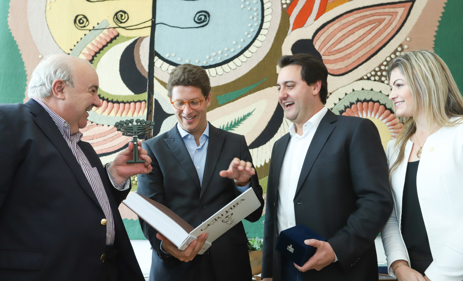 Governador Carlos Massa Ratinho Junior recebe o ministro do Meio Ambiente, Ricardo Salles - Curitiba, 30/04/2019 - Foto: Rodrigo Félix Leal/ANPr