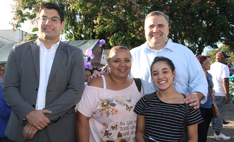 A Secretaria da Justiça, Família e Trabalho registrou mais de 2 mil atendimentos no evento em comemoração a duas importantes datas: o Dia Nacional da Mulher (30 de abril) e o Dia do Trabalho (1º de maio).  -  Curitiba, 30/04/2019  -  Foto: Divulgação SEJUF