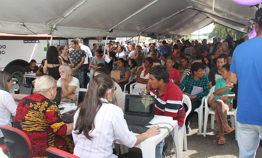A Secretaria da Justiça, Família e Trabalho registrou mais de 2 mil atendimentos no evento em comemoração a duas importantes datas: o Dia Nacional da Mulher (30 de abril) e o Dia do Trabalho (1º de maio).  -  Curitiba, 30/04/2019  -  Foto: Divulgação SEJUF