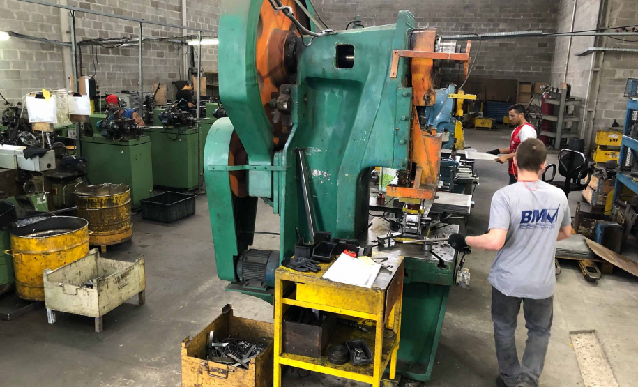 O Paraná atingiu em março a marca de 47,72% dos presos fazendo algum tipo de atividade educacional, segundo o Departamento Penitenciário (Depen-PR). O índice é consideravelmente superior a fevereiro, quando o Estado fechou com 36,3% e alcançou o segundo lugar entre as unidades da federação, perdendo apenas para o Piauí (40%). Foto:José Fernando Ogura/ANPr