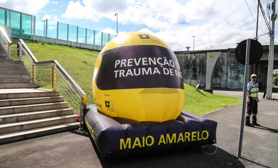 Começou oficialmente nesta quinta-feira (2), em todo o Paraná, a campanha Maio Amarelo, que visa diminuir o número de acidentes no trânsito e preservar a vida. Este ano, o tema é “Maio Amarelo - no trânsito, o sentido é a vida”, e apela para o poder das crianças em influenciar o comportamento dos pais. O vice-governador Darci Piana participou do lançamento, realizado no auditório da Polícia Rodoviária Federal (PRF), em Curitiba. Foto: Geraldo Bubniak/ANPr