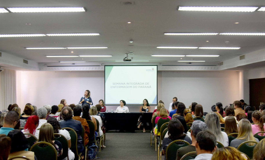 Começou nesta quinta-feira (2), em Curitiba, a Semana Integrada de Enfermagem do Paraná 2019. No dia 12 de maio é comemorado do Dia Internacional da Enfermagem e o objetivo do evento é promover o debate sobre a contribuição dos profissionais da área. Foto:SESA