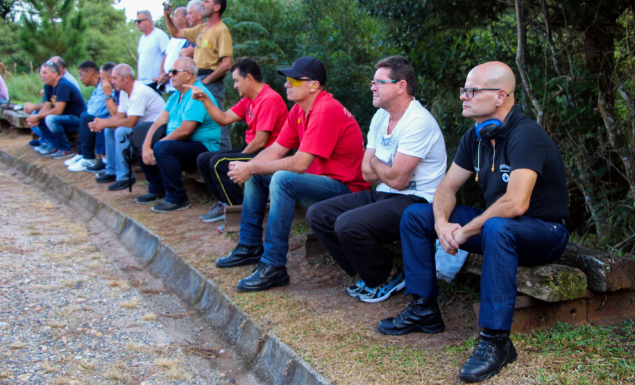 Policiais militares da reserva selecionados no Programa Escola Segura, do Governo do Estado, para atuar na segurança das escolas estaduais, iniciaram nesta quinta-feira (02) os cursos de treinamento e aperfeiçoamento. Eles foram selecionados em todas as fases do processo (previsto em edital), como saúde física e psicológica.Foto:Soldado Amanda Morais