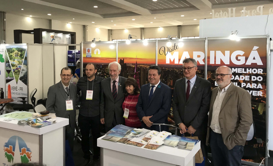 Com a participação do vice-governador Darci Piana, a Paraná Turismo, vinculado à Secretaria de Estado do Desenvolvimento Sustentável e Turismo, apresentou nesta sexta-feira (3) o estande “15ª Mostra das Regiões Turísticas do Paraná”, com uma área de 430 metros, com o objetivo de mostrar as 14 regiões com maior potencial turístico do Estado.Foto: Divulgação/SEDST