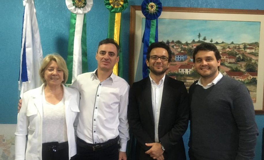 Ampére - Uma equipe da Fomento Paraná percorreu nesta quinta e sexta-feira (2 e 3) parte do Sudoeste do paranaense para discutir parcerias com prefeitos e secretários da área de economia e desenvolvimento. Foto: Divulgação/Fomento Paraná