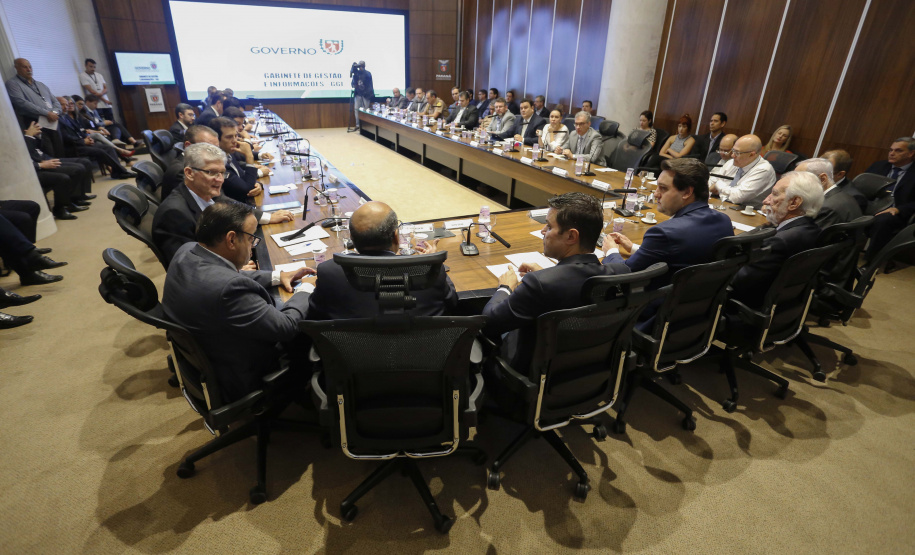 Governador Carlos Massa Ratinho Júnior durante reunião com a equipe de governo.Curitiba, 07-05-19.Foto: Arnaldo Alves / ANPr.