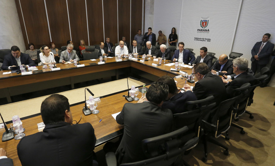 Governador Carlos Massa Ratinho Júnior durante reunião com a equipe de governo.Curitiba, 07-05-19.Foto: Arnaldo Alves / ANPr.
