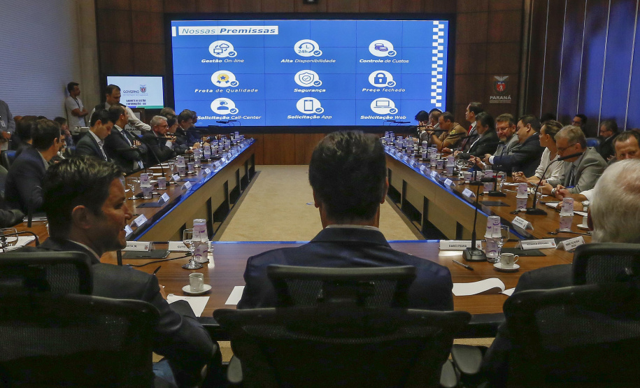 Governador Carlos Massa Ratinho Júnior durante reunião com a equipe de governo.Curitiba, 07-05-19.Foto: Arnaldo Alves / ANPr.